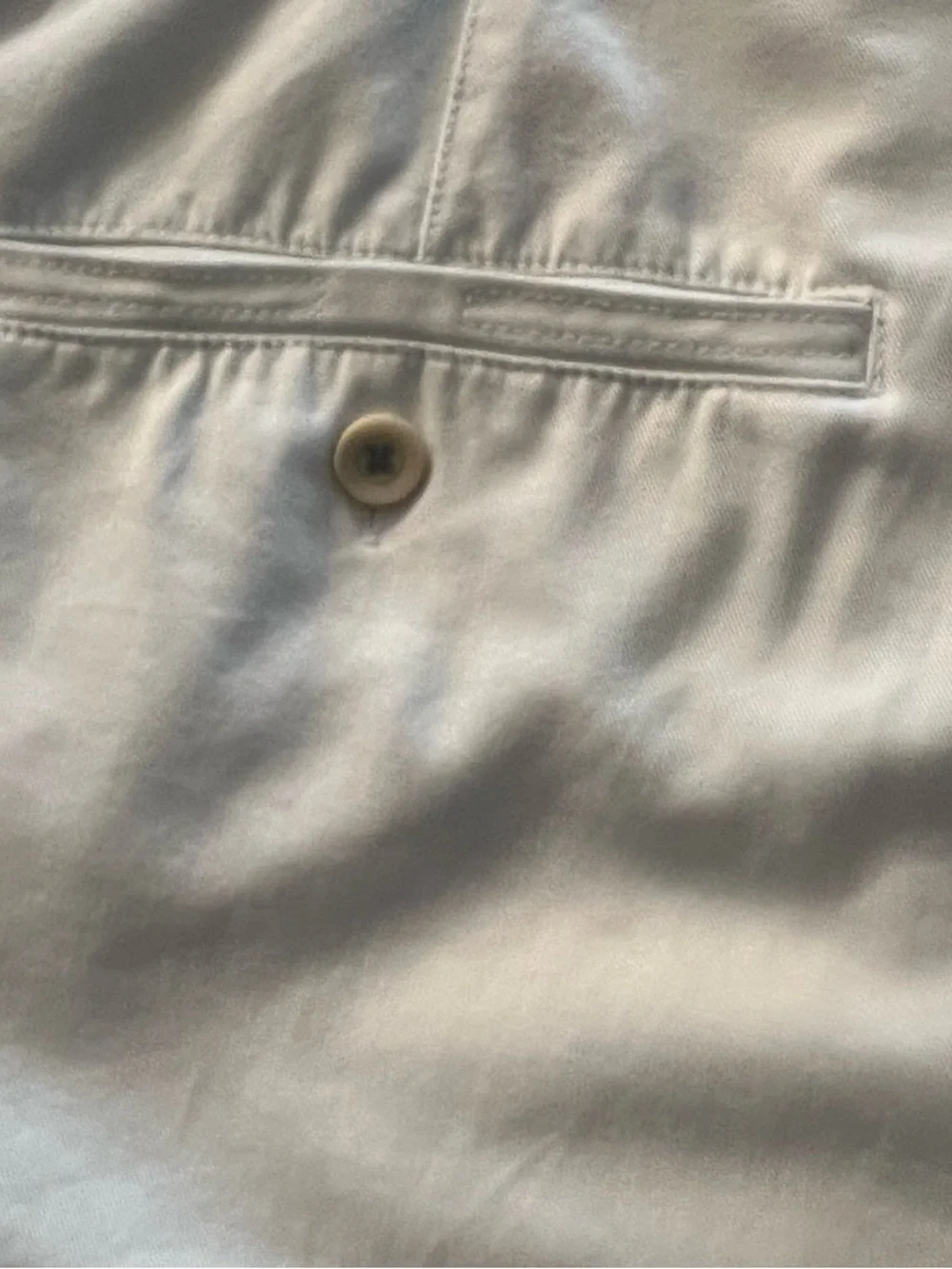 Tommy Bahama Light Beige Flat Front Men's Shorts - Size 40